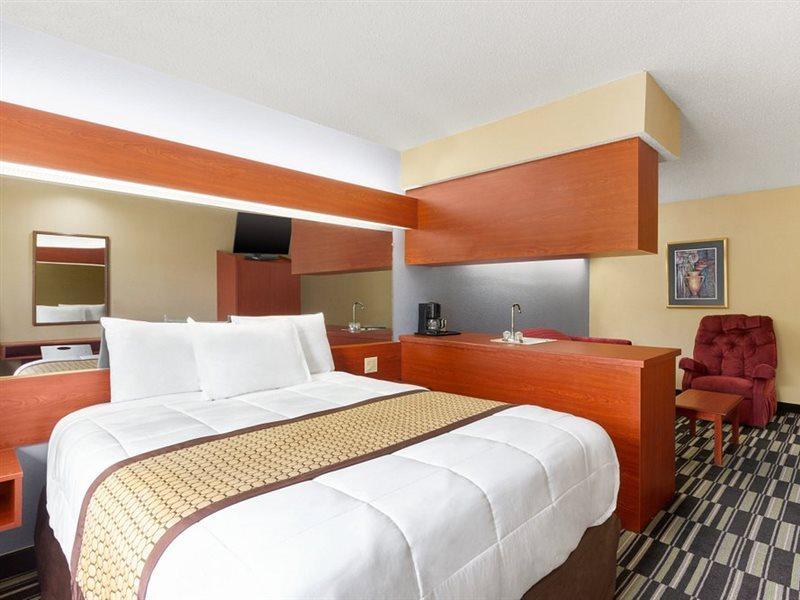Microtel Inn & Suites By Wyndham Thomasville Exteriér fotografie