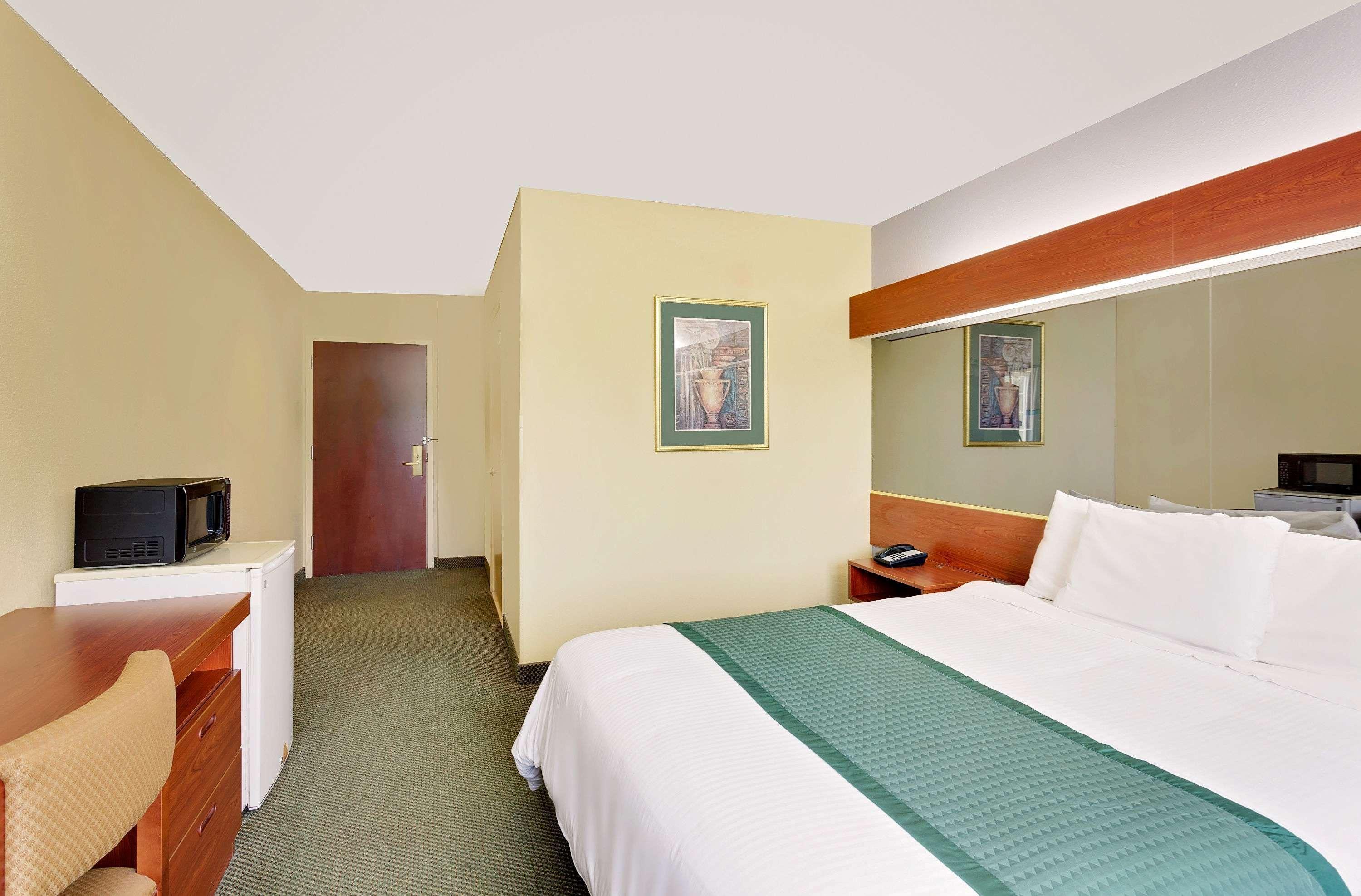 Microtel Inn & Suites By Wyndham Thomasville Exteriér fotografie