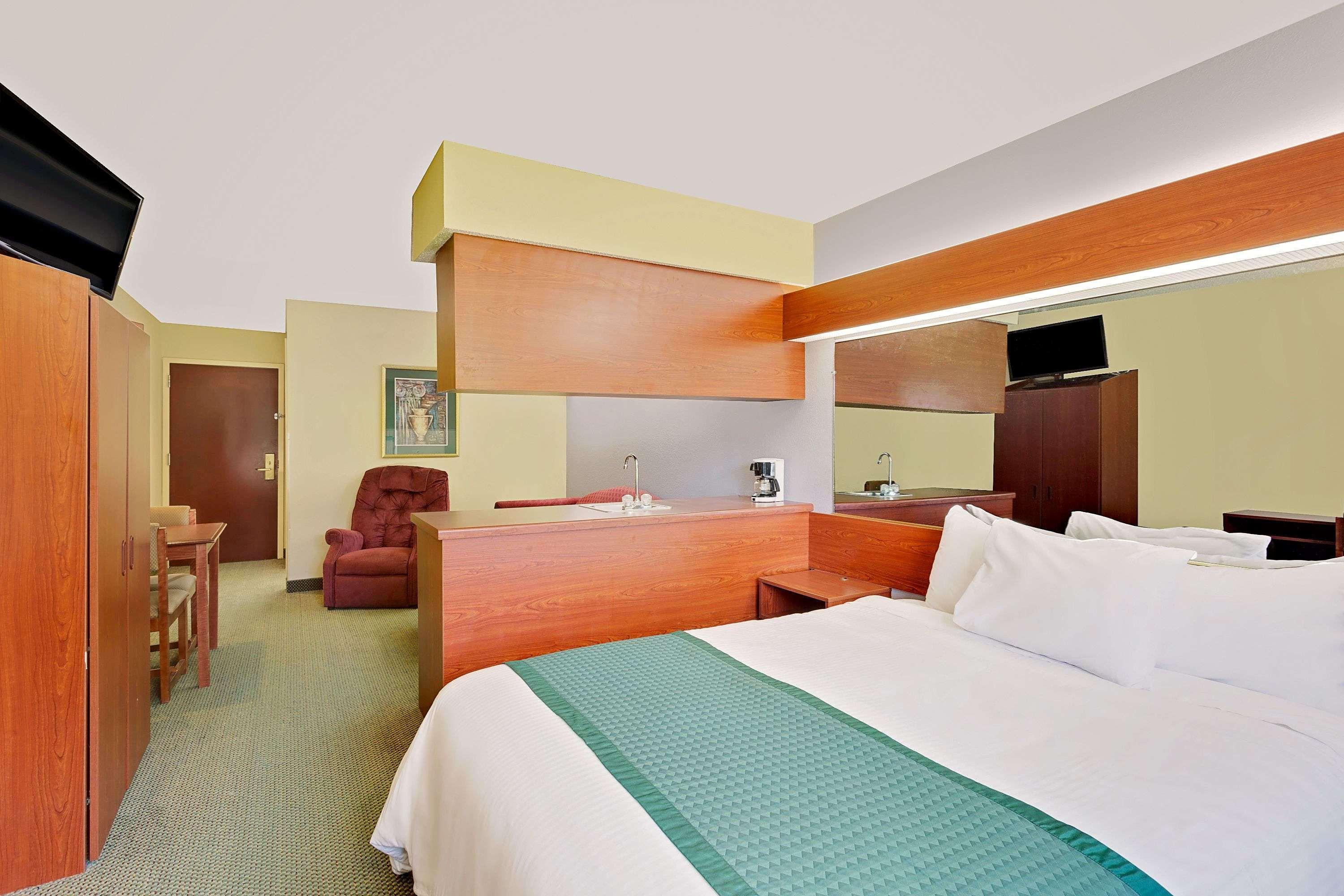 Microtel Inn & Suites By Wyndham Thomasville Exteriér fotografie