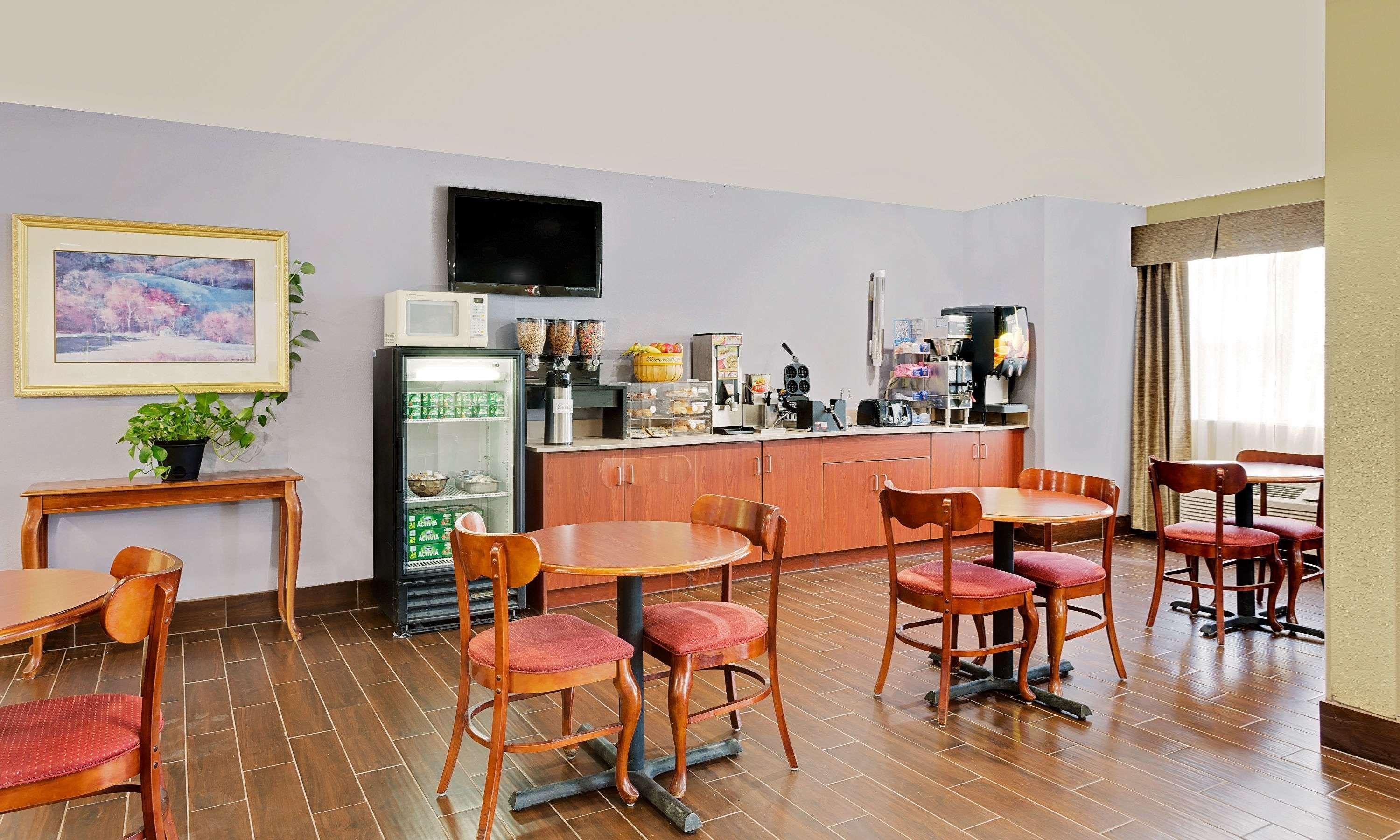 Microtel Inn & Suites By Wyndham Thomasville Exteriér fotografie